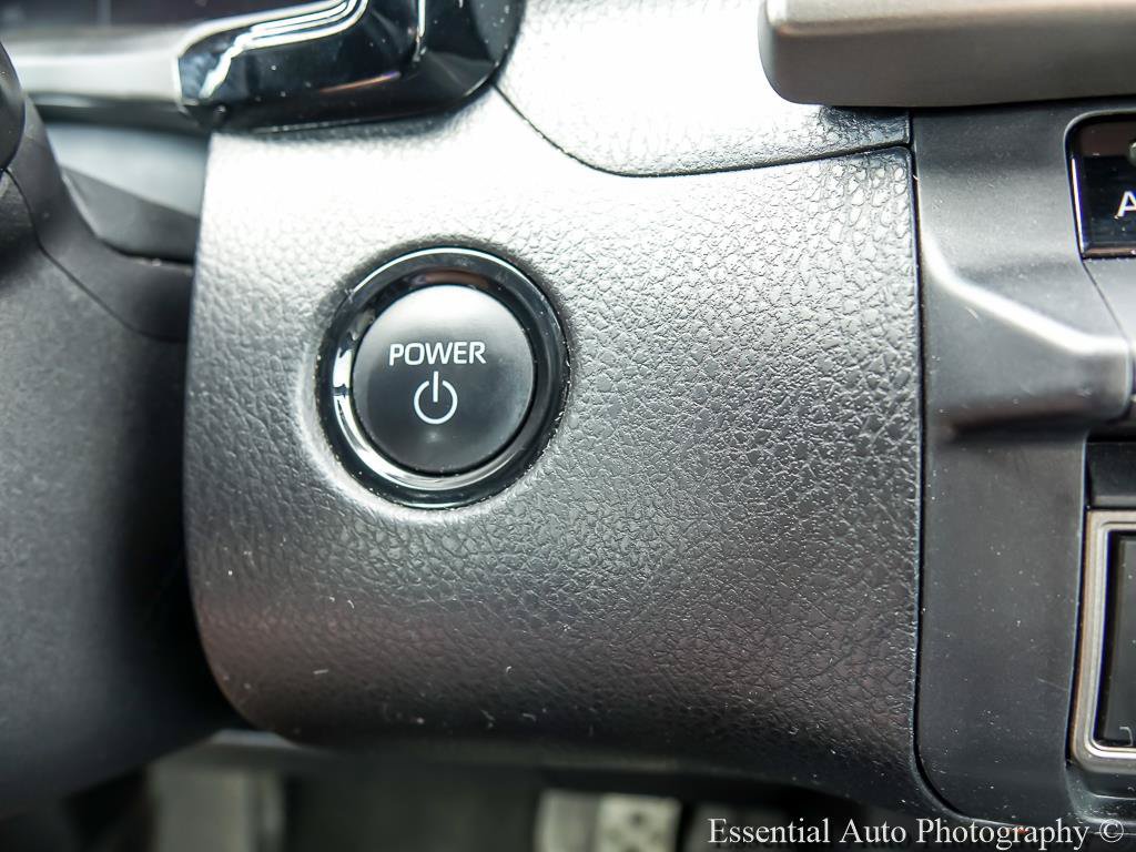 Used 2025 Toyota Camry SE FWD image 15