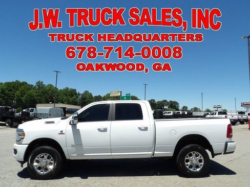 Used 2024 RAM 2500 Laramie w/ Safety Group AWD/4WD image 2