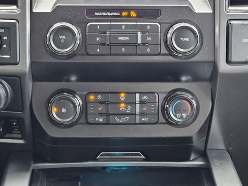 Used 2020 Ford F150 XLT w/ Equipment Group 302A Luxury image 13