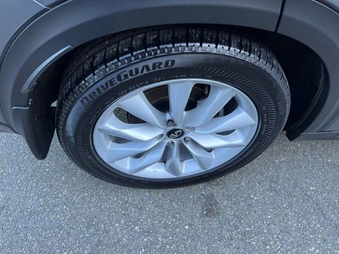 Used 2019 INFINITI QX50 Luxe w/ Cargo Package image 15