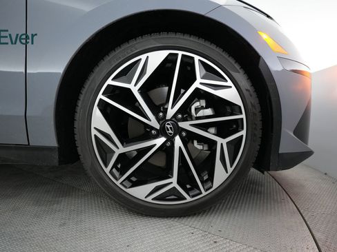 Used 2024 Hyundai Ioniq 6 SEL image 19