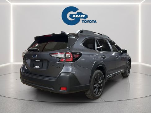 Used 2025 Subaru Outback Onyx Edition XT AWD/4WD image 8