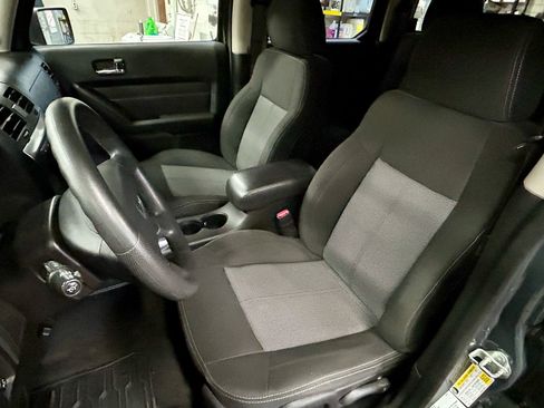 Used 2009 HUMMER H3T image 11