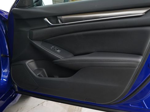 Used 2022 Honda Accord Sport image 10