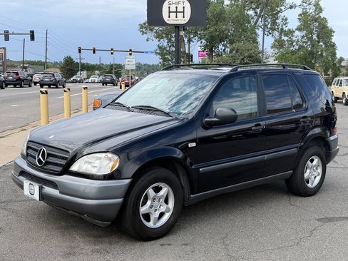 Used 1999 Mercedes-Benz ML 320 4MATIC image 4