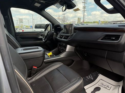 Used 2023 Chevrolet Tahoe Premier AWD/4WD image 31