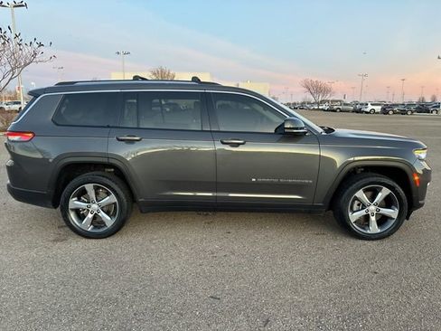 Used 2021 Jeep Grand Cherokee L Limited w/ Trailer Tow Package image 8