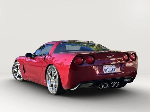 Used 2006 Chevrolet Corvette Coupe w/ Preferred Equipment Group RWD image 14
