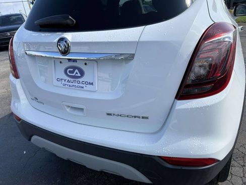 Used 2021 Buick Encore Preferred FWD image 11