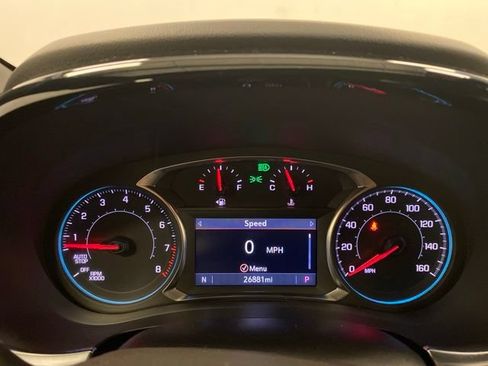Used 2023 Chevrolet Traverse LT w/ LT Premium Package AWD/4WD image 9