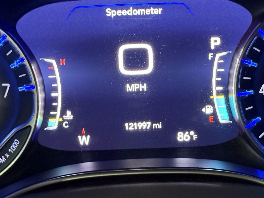 Used 2017 Chrysler Pacifica Limited w/ UConnect Theater Package FWD image 20