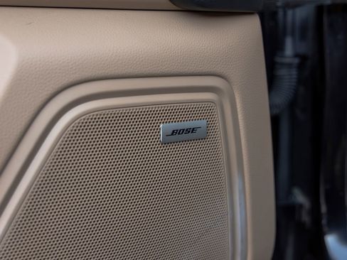 Certified 2020 Porsche Macan AWD/4WD image 24