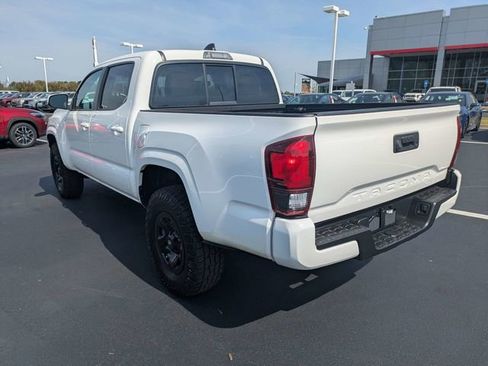 Used 2022 Toyota Tacoma SR w/ SR Convenience Package image 7