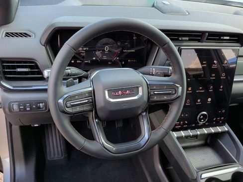 New 2026 GMC Terrain AT4 w/ Technology Package II AWD/4WD image 17