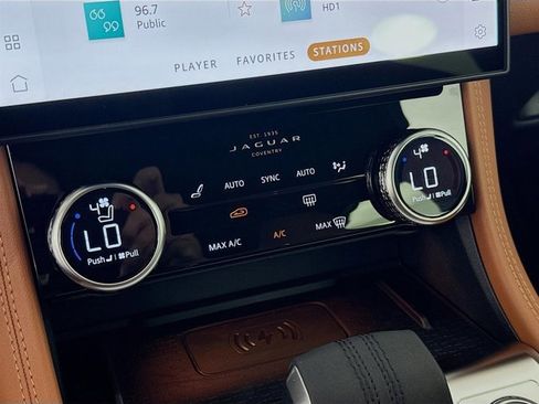 New 2026 Jaguar F-PACE R-Dynamic S image 18