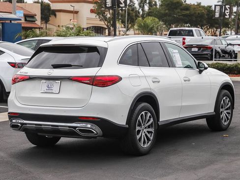 Used 2024 Mercedes-Benz GLC 300 image 7