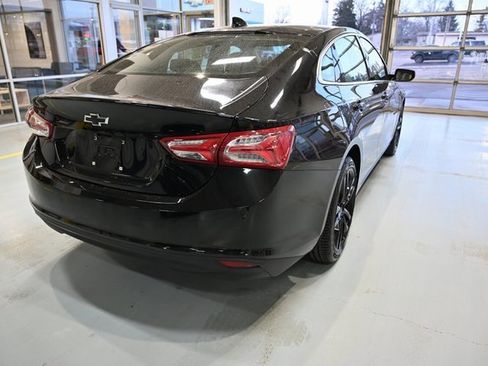 Used 2023 Chevrolet Malibu LT w/ Redline Edition image 5