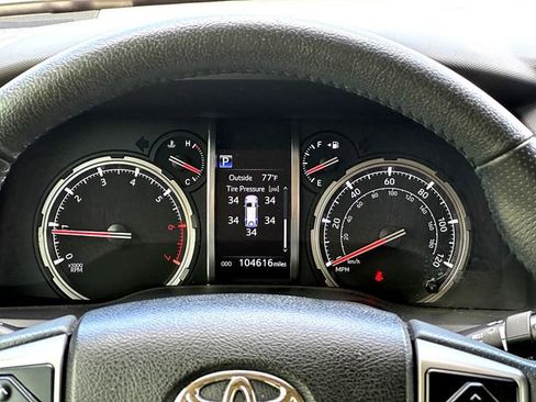 Used 2020 Toyota 4Runner Limited AWD/4WD image 25