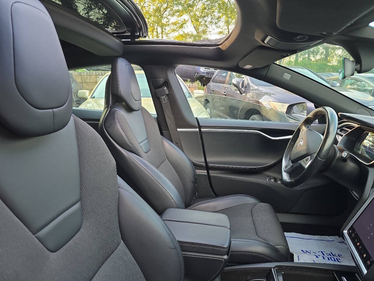 Used 2017 Tesla Model S 60 RWD image 30