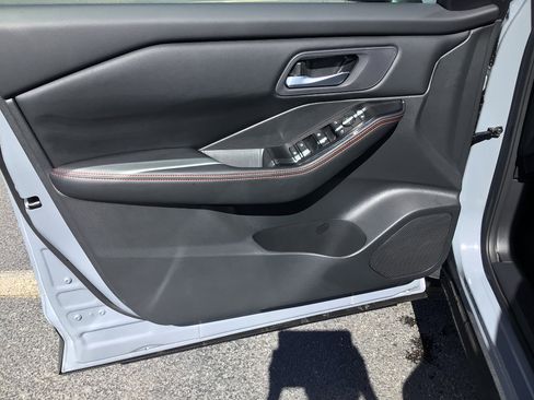 New 2026 Nissan Rogue SV image 9