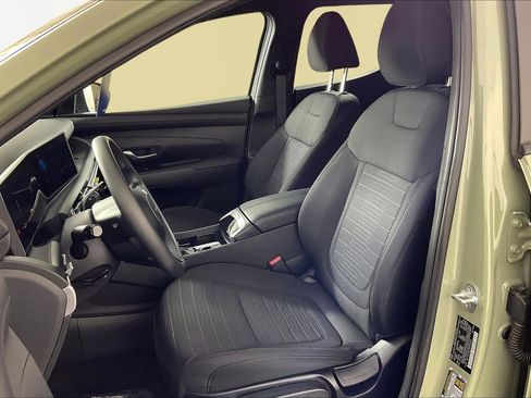 Certified 2025 Hyundai Santa Cruz SE image 23