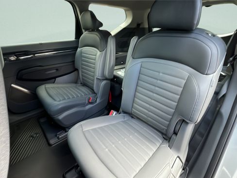 New 2026 Kia EV9 Land AWD/4WD image 10