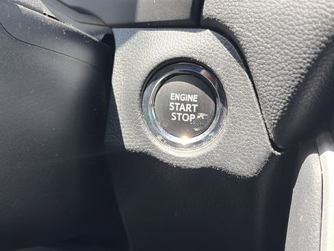 Used 2024 Toyota RAV4 XLE AWD/4WD image 28