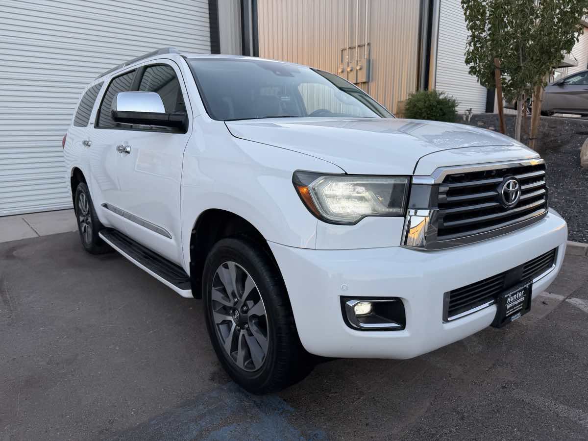 Used 2018 Toyota Sequoia Limited w/ Safety & Convenience Package AWD/4WD image 13