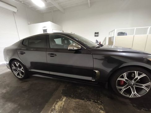 Used 2021 Kia Stinger GT2 AWD/4WD image 5