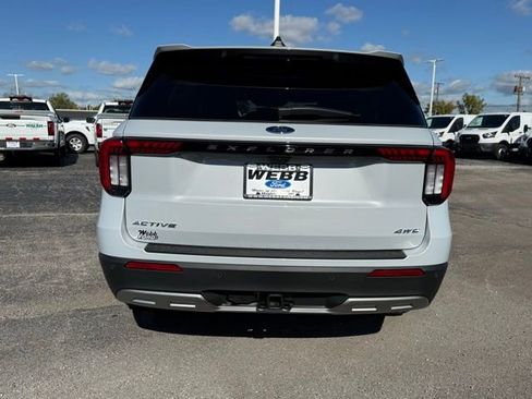 New 2026 Ford Explorer Active w/ Active Comfort Package image 7