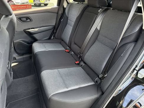 Used 2021 Nissan Rogue S FWD image 15