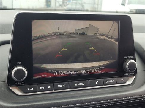 Certified 2024 Nissan Rogue SV image 19