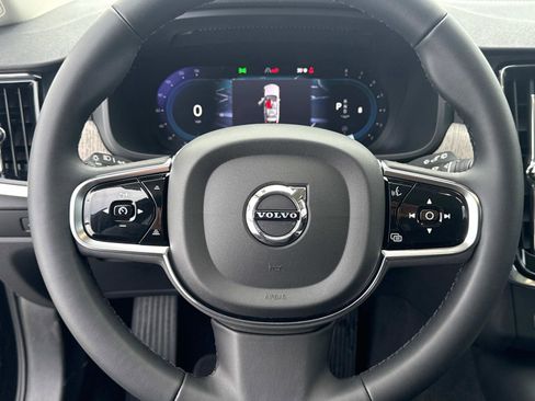 Certified 2024 Volvo V90 B6 Cross Country Plus image 26