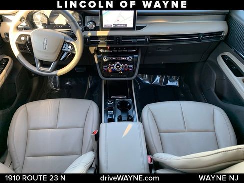 Used 2022 Lincoln Corsair AWD w/ Equipment Group 101A image 22