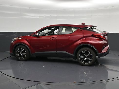 Used 2019 Toyota C-HR LE FWD image 8