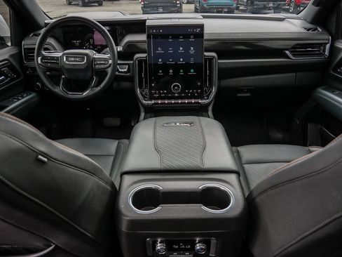 Used 2025 GMC Yukon AT4 w/ AT4 Premium Package AWD/4WD image 55