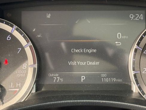 Used 2022 Toyota Highlander XLE AWD/4WD image 17