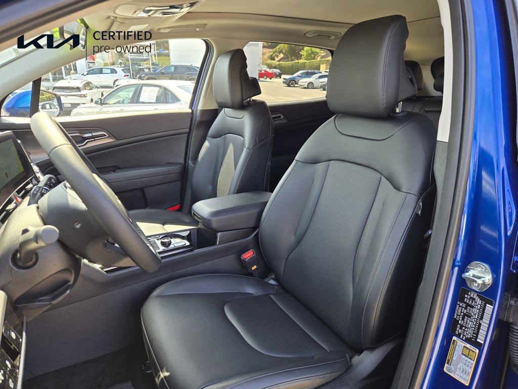 Certified 2025 Kia Sportage SX FWD image 16