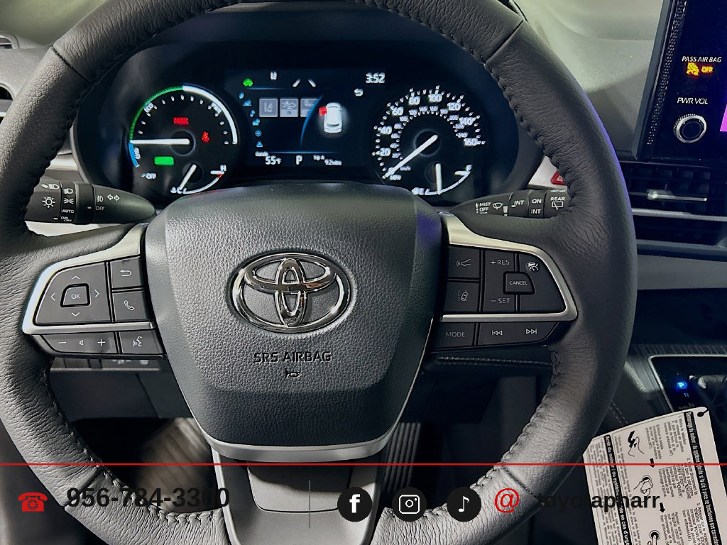 New 2026 Toyota Sienna XLE FWD image 12
