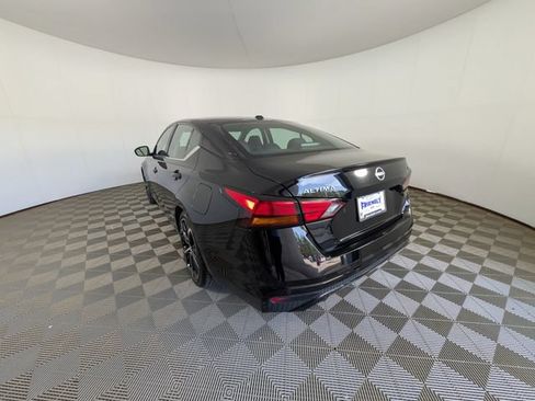 Used 2024 Nissan Altima 2.5 SR FWD image 12