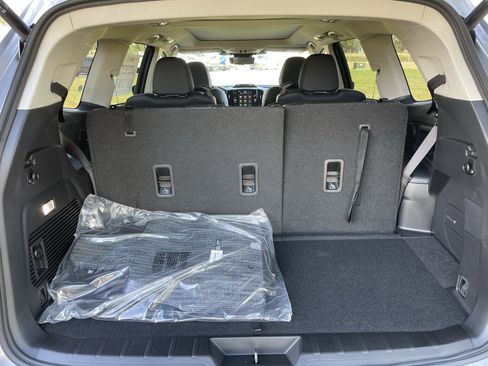 New 2025 Subaru Ascent Bronze Edition image 6