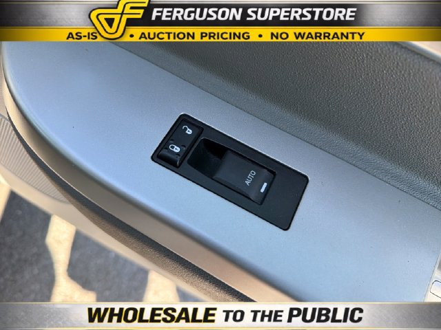 Used 2009 Chrysler Sebring Touring FWD image 23