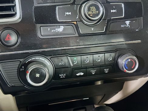 Used 2013 Honda Civic LX image 23