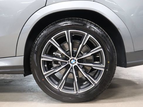 Used 2026 BMW X6 xDrive40i AWD/4WD image 37