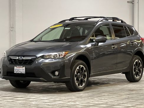 Used 2023 Subaru Crosstrek 2.0i Premium image 8