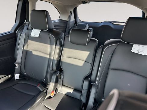 New 2026 Honda Odyssey Touring image 13