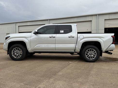 New 2026 Toyota Tacoma Limited AWD/4WD image 6