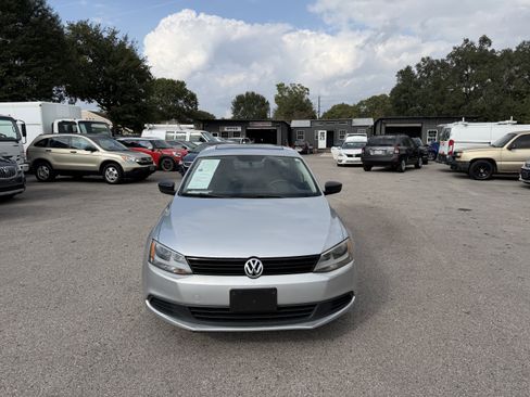 Used 2012 Volkswagen Jetta S image 11