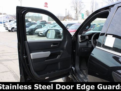 New 2025 Toyota Tundra Limited image 8