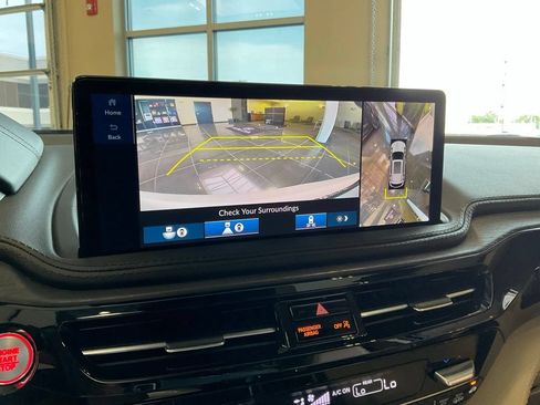 Certified 2026 Acura MDX SH-AWD w/ Advance Package image 18